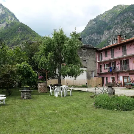 Casa La Slitta Feriehus *
